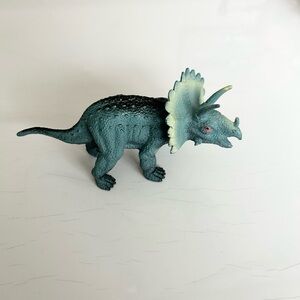 2008 Triceratops Toy Major Dinosaur Figure Prehistoric Animal Toy